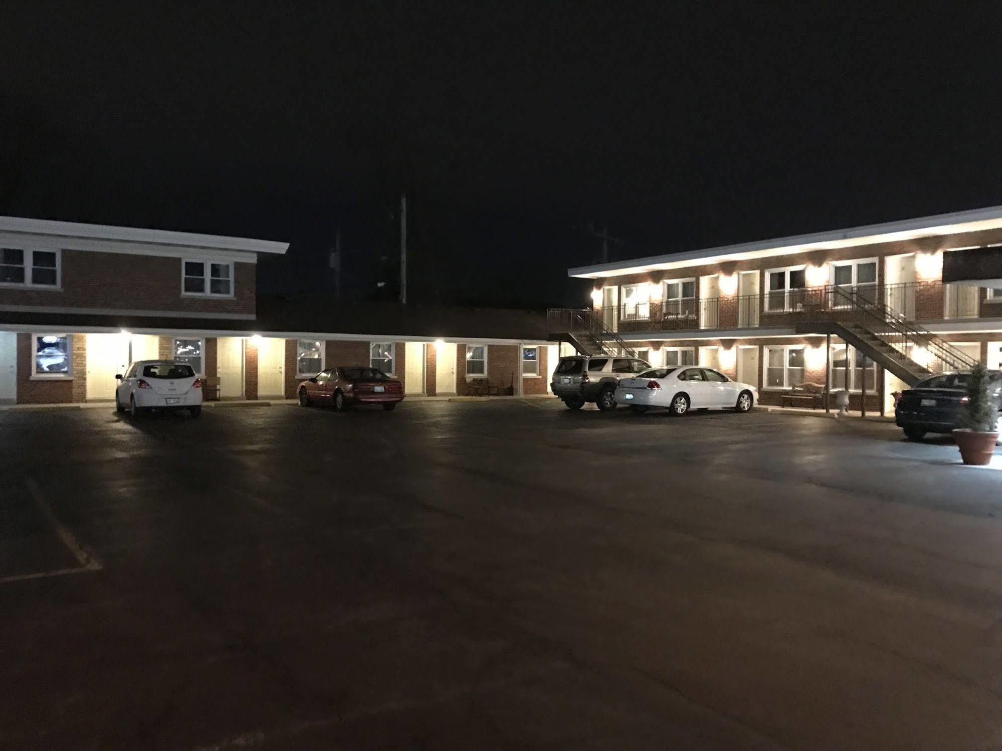 Gateway Inn Oak Lawn Exterior photo